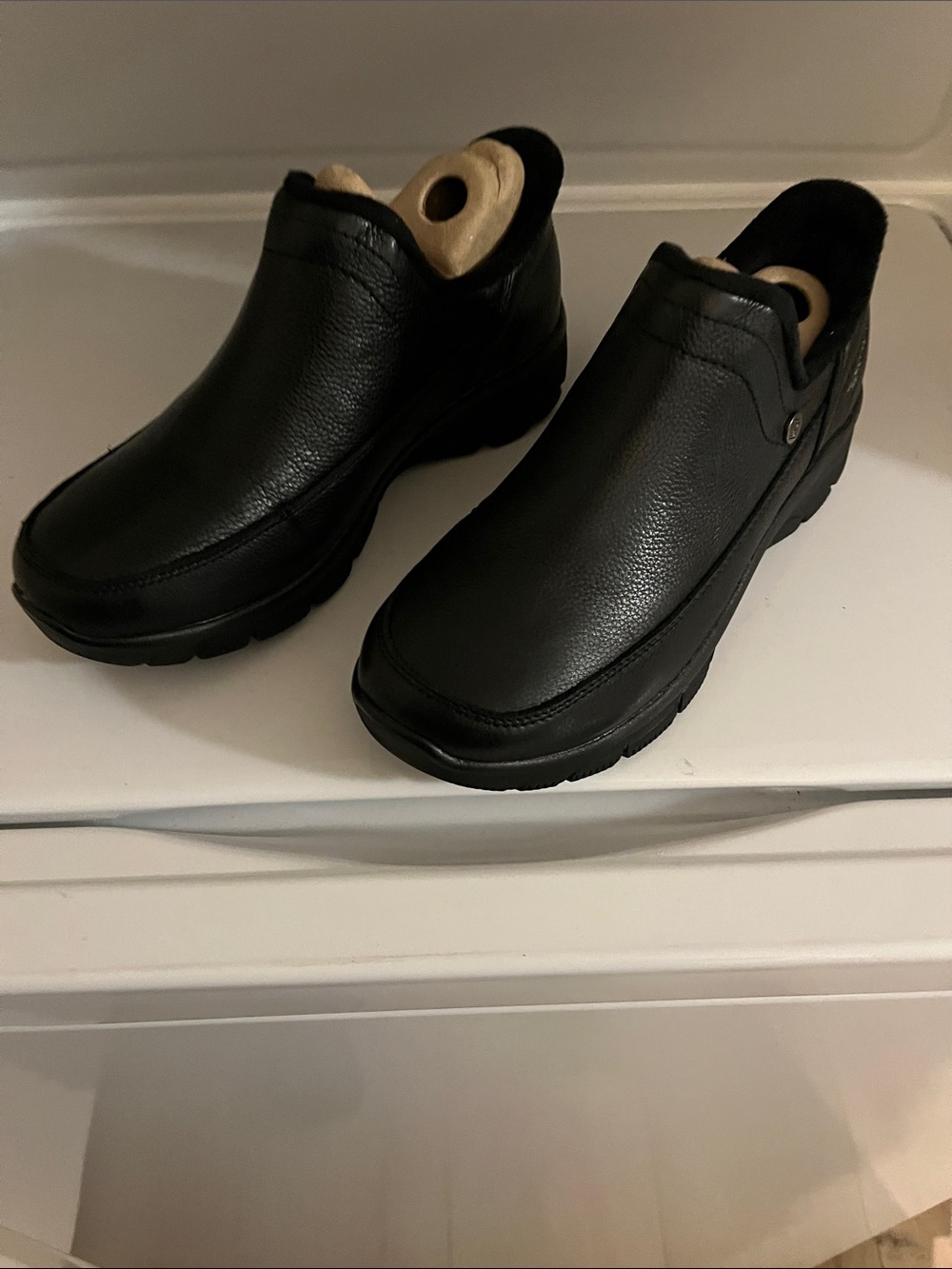 Sketchers Women’s hands free slip-ins